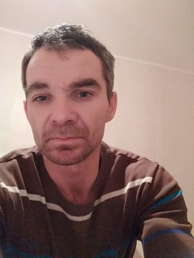  ,   Robert, 48 ,   