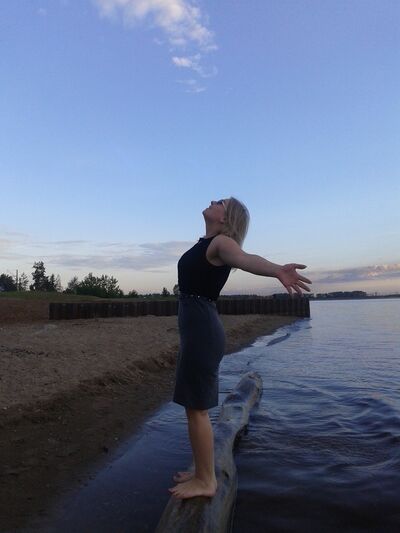  ,   Julia Freze, 41 ,  