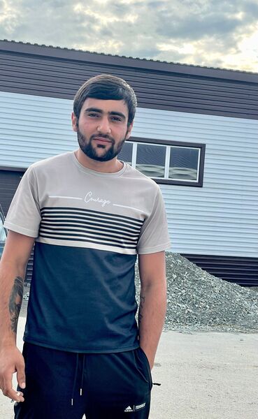  ,   Hayk, 21 ,   