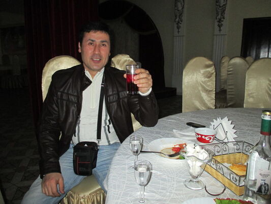  ,   Tomi, 47 ,  