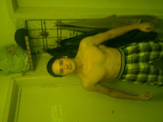   ,   Temur, 32 ,   