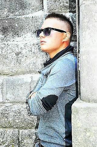  ,   Maxim, 31 ,   