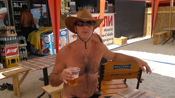  ,   Viktor, 66 ,   ,   , c 