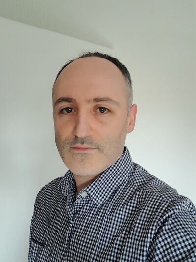 Bochum,   , 37 ,   ,   , c 