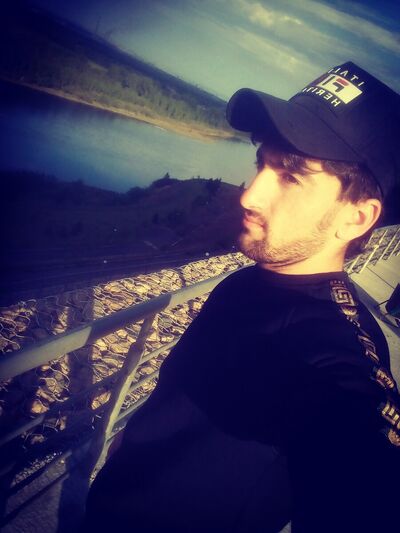  ,   Maksim, 28 ,   ,   , c 