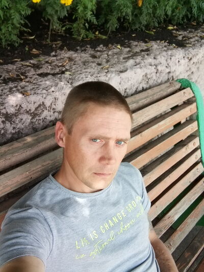  ,   Denis, 39 ,     , c 