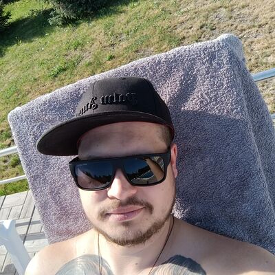  ,   Danila, 32 ,   ,   