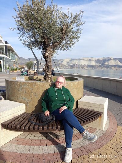  ,   Olga, 55 ,   ,   , c 