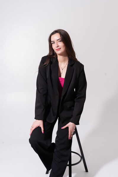  ,   Karina, 19 ,   ,   