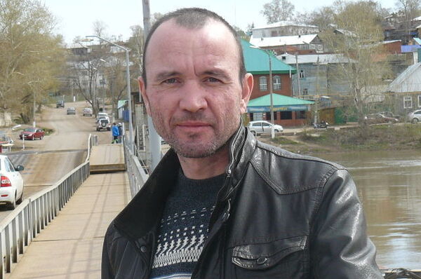  ,   Rinat, 48 ,   