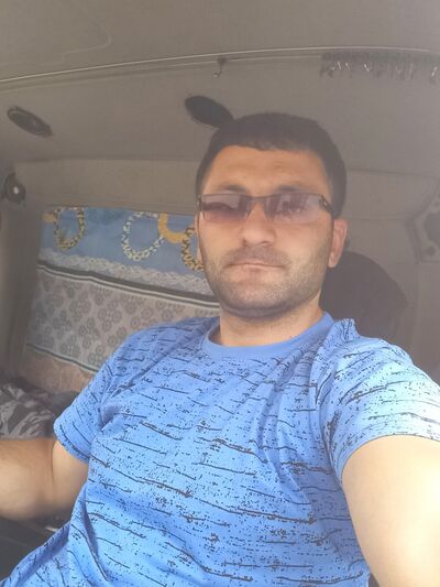  ,   Artur, 31 ,   ,   
