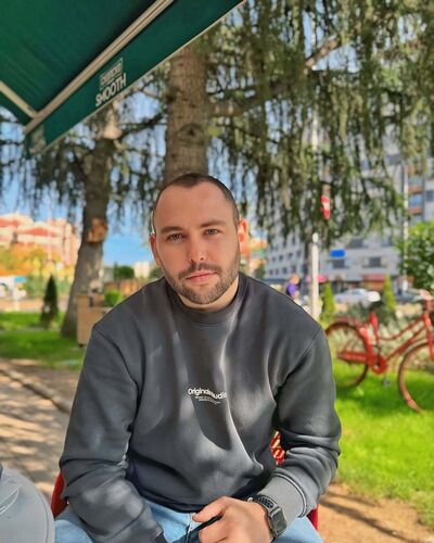  -,   Yakov, 37 ,     , c 