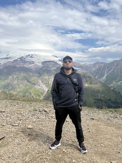  ,   Umar, 35 ,   ,   