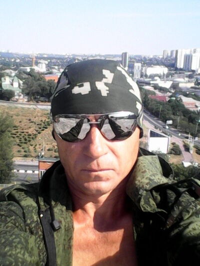  --,   Viktor, 48 ,   