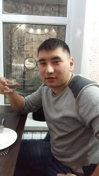  -,   Ruslan, 35 ,   