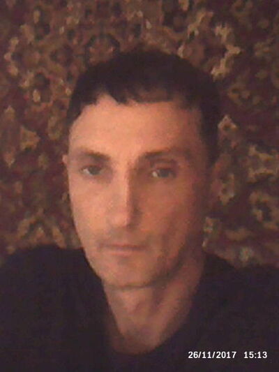 Знакомства Красноперекопск, фото мужчины Виктор, 48 лет, познакомится для любви и романтики, cерьезных отношений