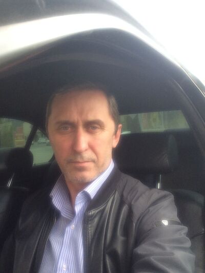  ,   Artur, 46 ,   ,   , c 