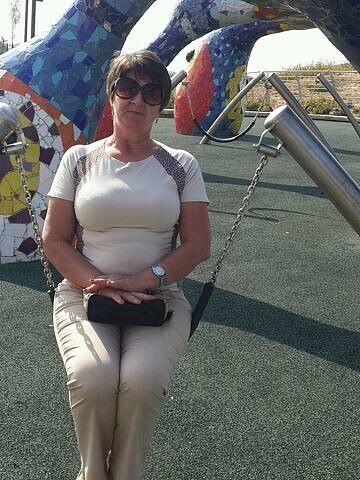 ,   Elena, 63 ,     , c 