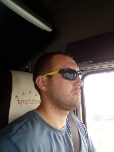  ,   Vitali, 39 ,   