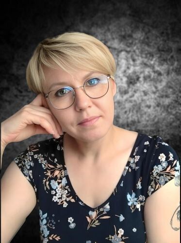  ,   Lunaniba, 48 ,   ,   