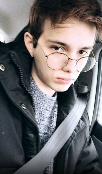  -,   Maksim, 32 ,   ,   , c 
