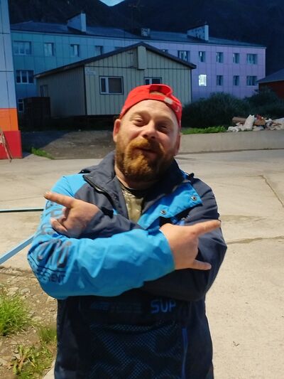  ,   Mikhail, 39 ,   ,   