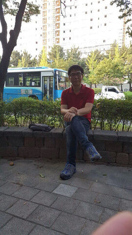  7882084  Turist, 48 ,    