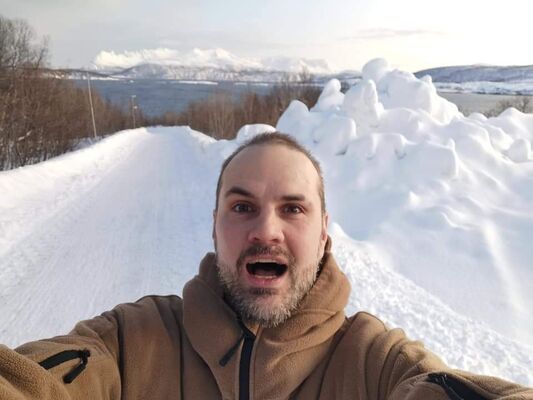  ,   Gabriel, 37 ,     , c 