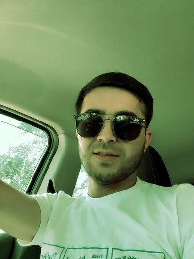  ,   Shoxruh, 32 ,   