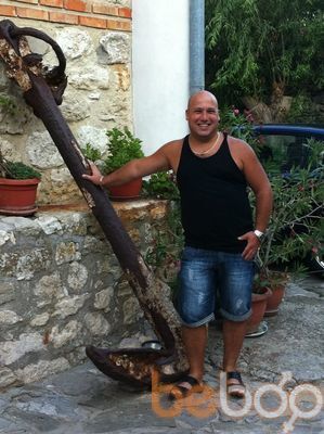  ,   Andriano, 45 ,   