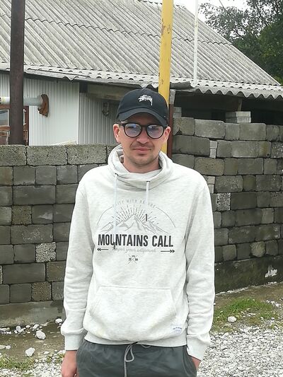  ,   Konstantin, 32 ,   ,   , c , 