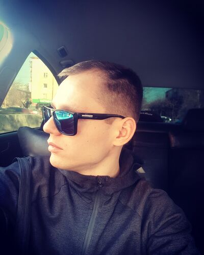  ,   Alexander, 32 ,   ,   , c 