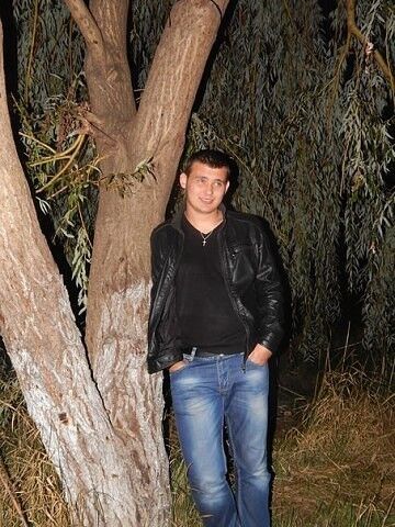  ,   Mr  Grishka, 30 ,     , c 
