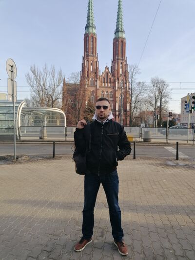 ,   Siarhei, 39 ,   ,   , c , 