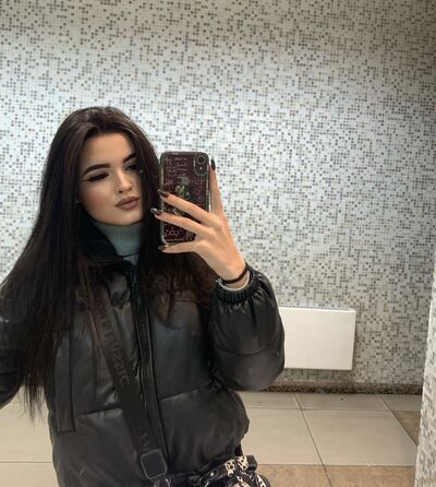  ,   Alina, 21 ,   ,   