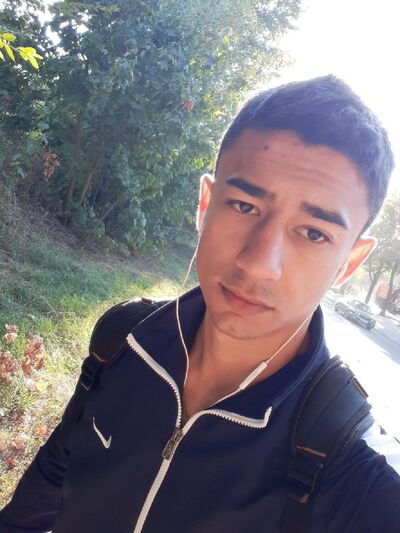  ,   PetreA, 25 ,   ,   , c 