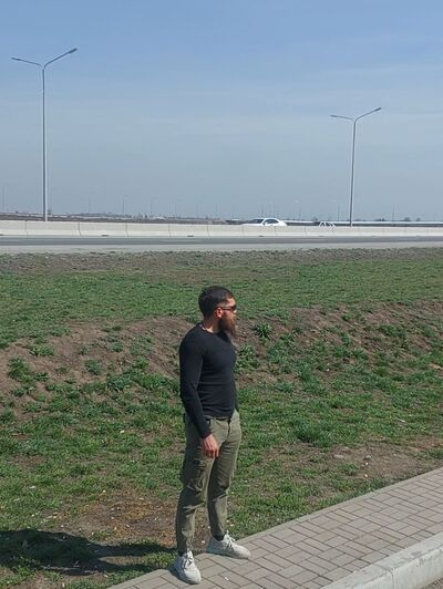  ,   Lukas, 33 ,   ,   