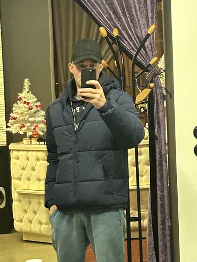  ,   Marian, 36 ,   ,   