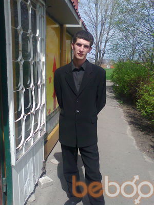   ,   Makswell, 37 ,   