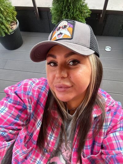  -,   Tati, 33 ,     , c , 