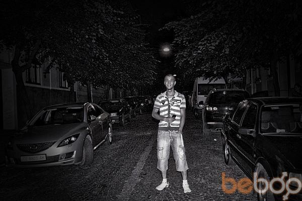  ,   Den, 38 ,  