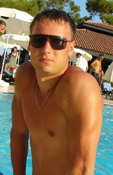  ,   Artur, 37 ,   ,   