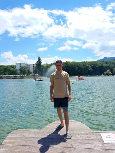  ,   Narek, 24 ,   ,   
