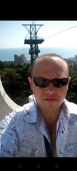  -,   Leon, 48 ,   ,   