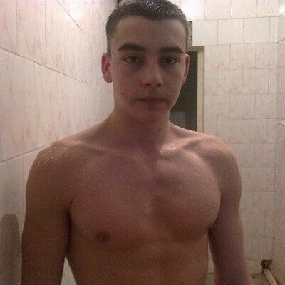  ,   Vladislav, 32 ,   ,   , c 
