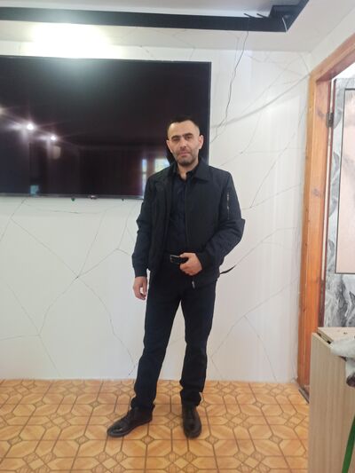  ,   Artur, 41 ,   ,   