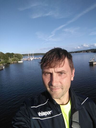  ,   Igor, 39 ,   ,   