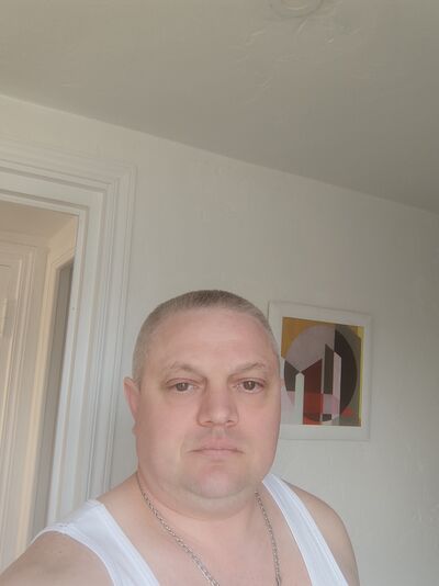  Cannes,   Mihai, 44 ,   , c 
