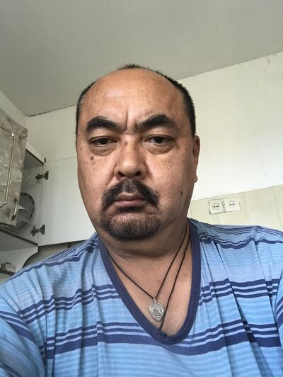  ,   Erlan, 62 ,   ,   