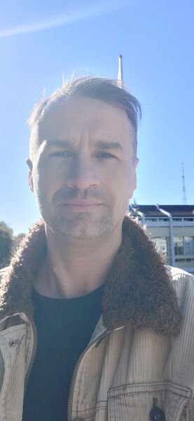  ,   Anton, 42 ,   ,   